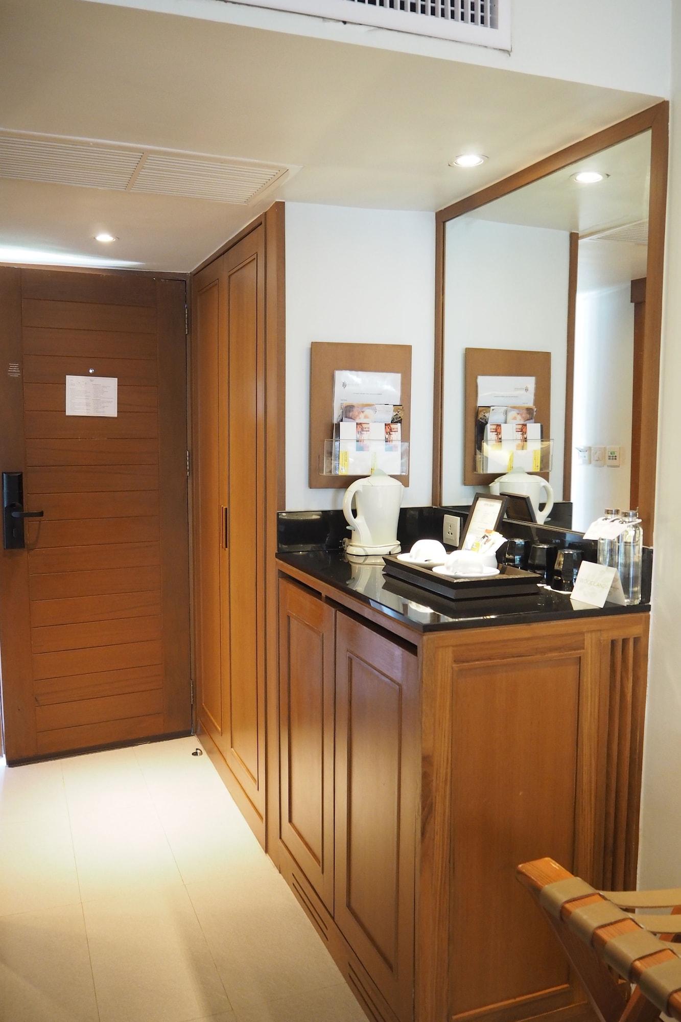 Woodlands Hotel And Resort Pattaya Bagian luar foto