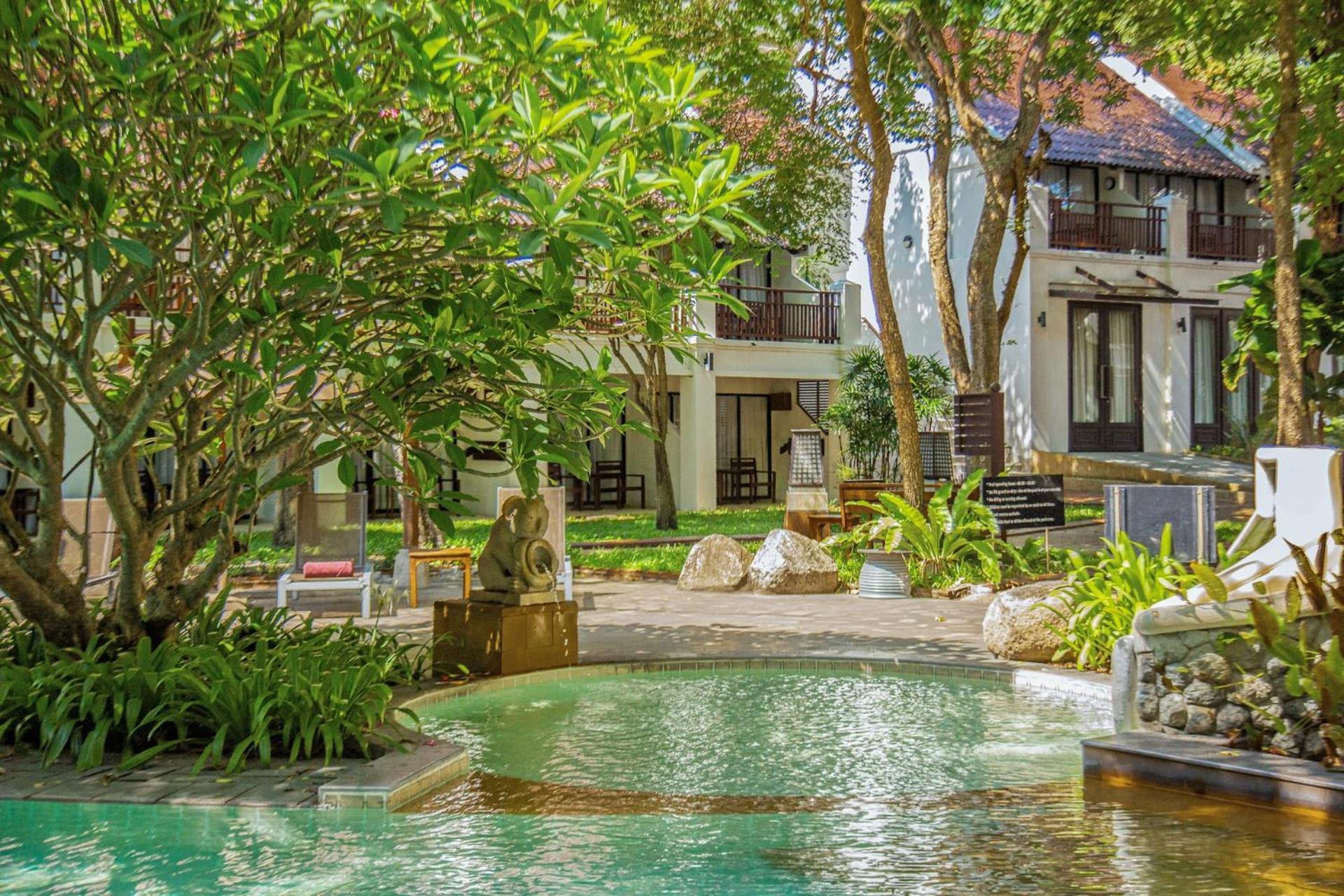 Woodlands Hotel And Resort Pattaya Bagian luar foto