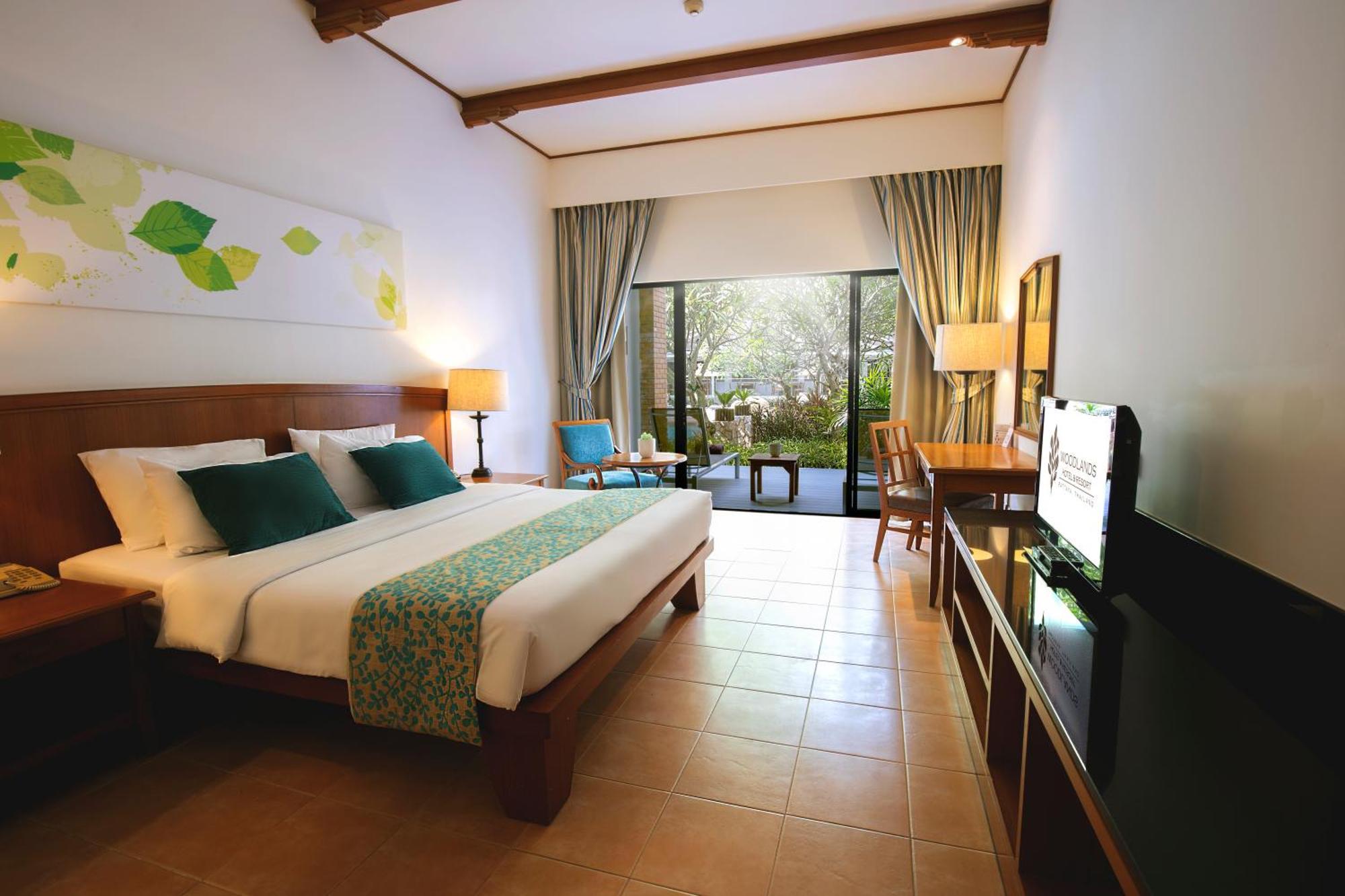 Woodlands Hotel And Resort Pattaya Bagian luar foto
