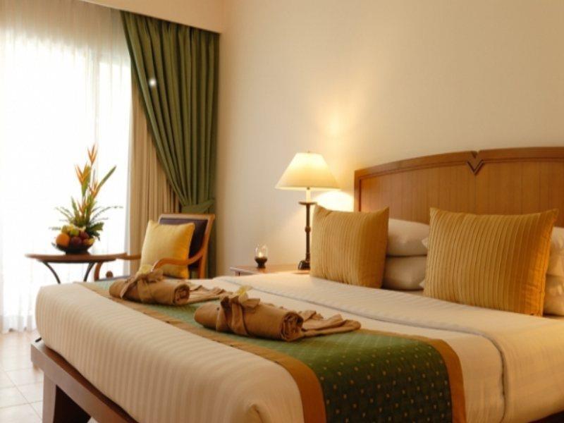 Woodlands Hotel And Resort Pattaya Bagian luar foto