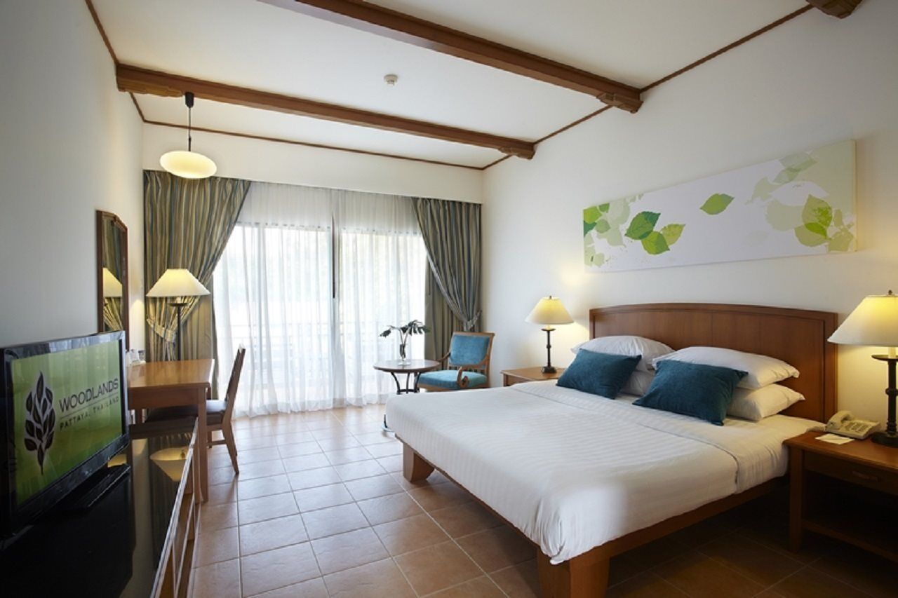 Woodlands Hotel And Resort Pattaya Bagian luar foto